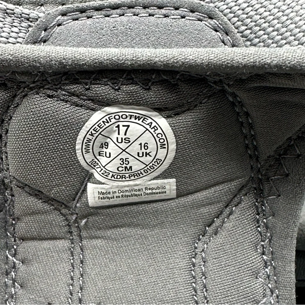 KEEN Men’s Newport H2 Closed Toe Water Sandals Men’s Size 17 Gray